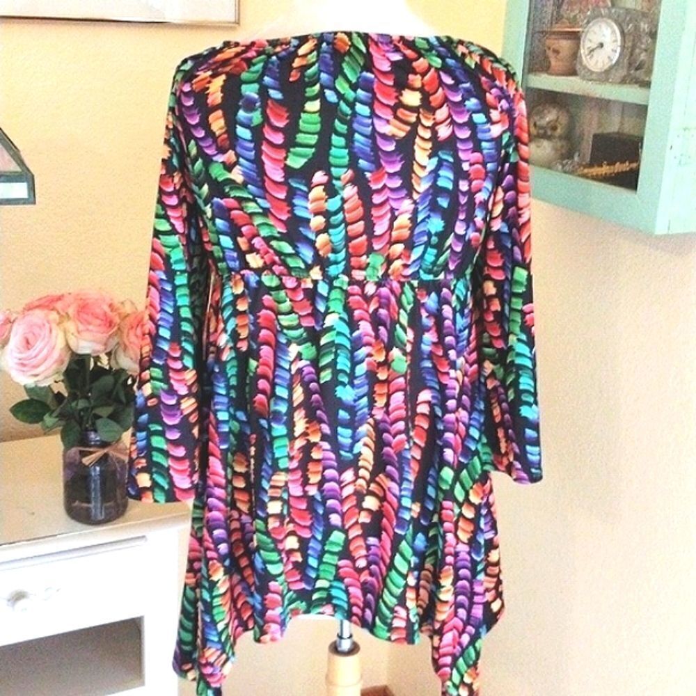 Slinky Brand Colorful Top - Picture 4 of 9